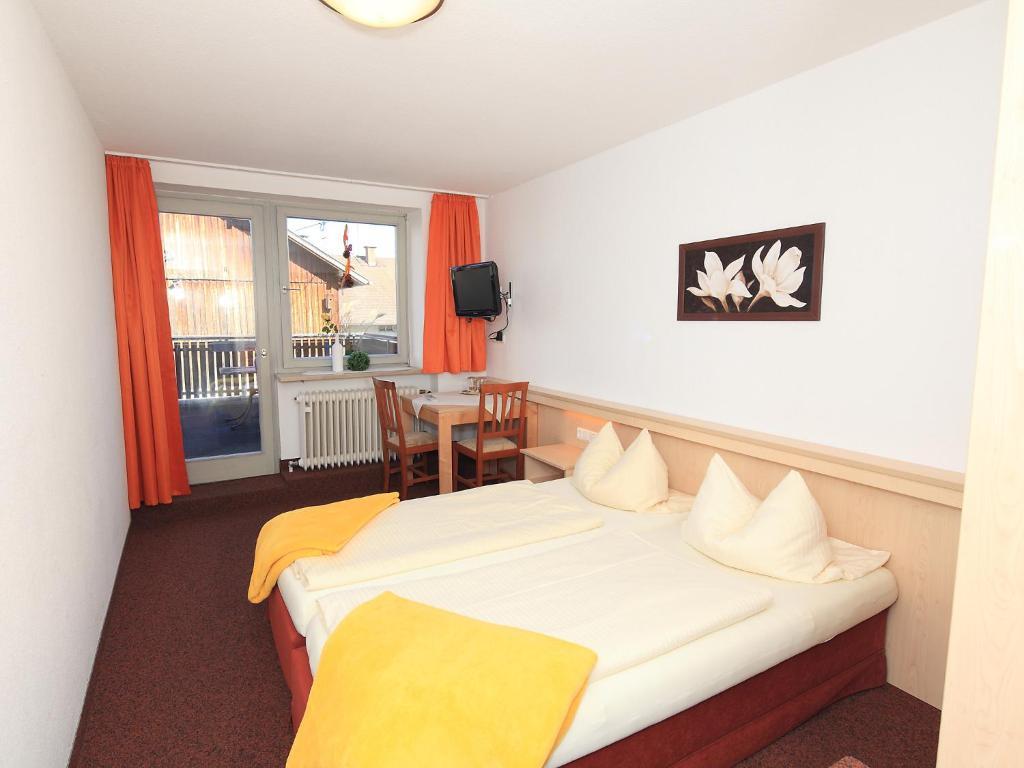 Gasthof Roessle Rieden Rum bild